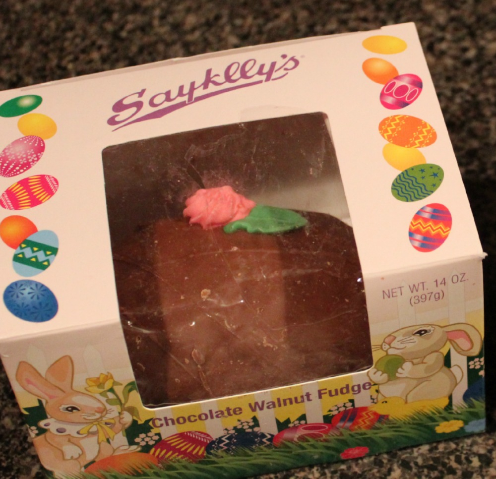 Sayklly’s 7oz Easter egg. Flowers by Sleeman